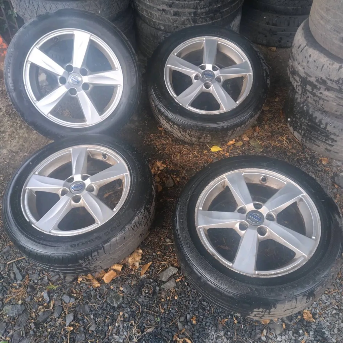 Breaking Volvo V40 1.6 diesel - Image 4