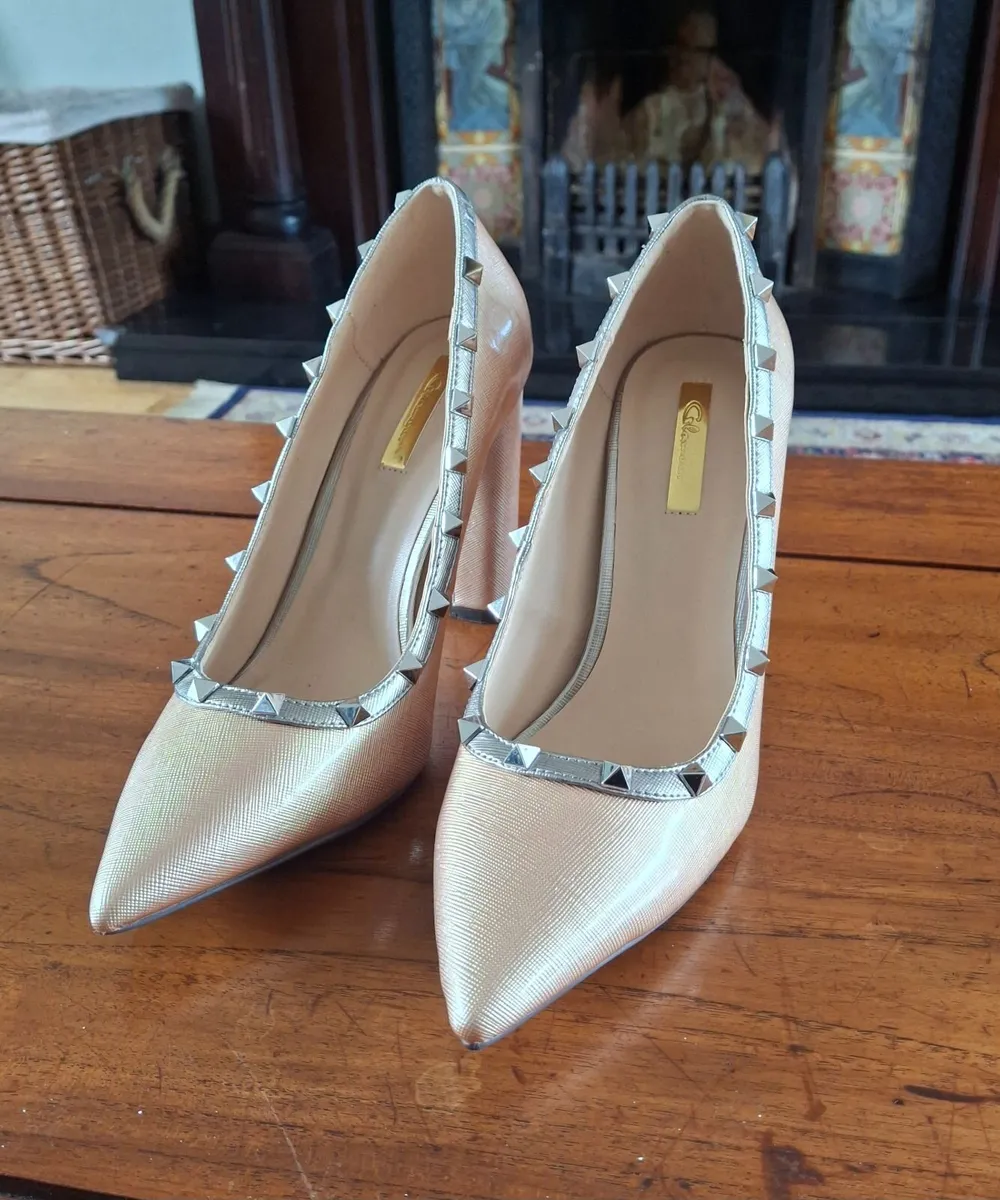Ladies Shoes €16 - Image 2