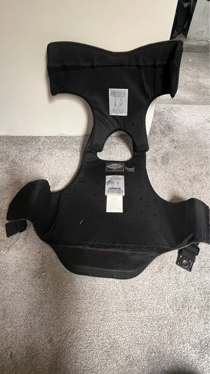 Horse riding equipment - Image 4