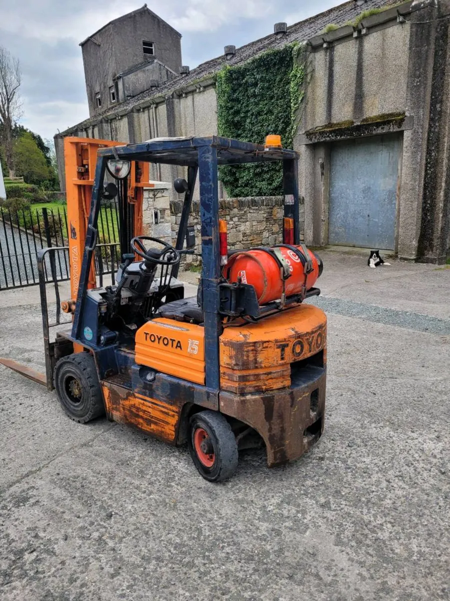 Forklift 1.5 ton Toyota Petrol Gas - Image 2