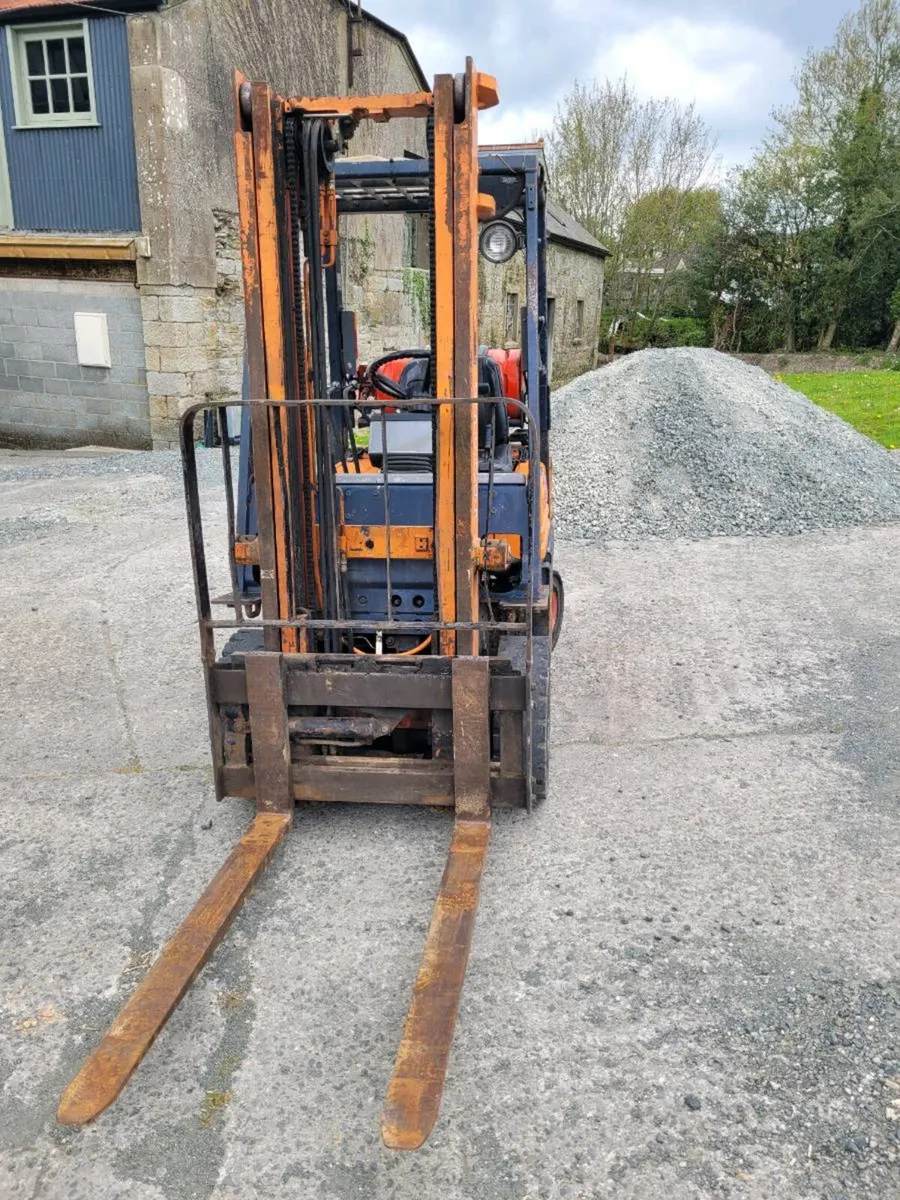 Forklift 1.5 ton Toyota Petrol Gas - Image 4