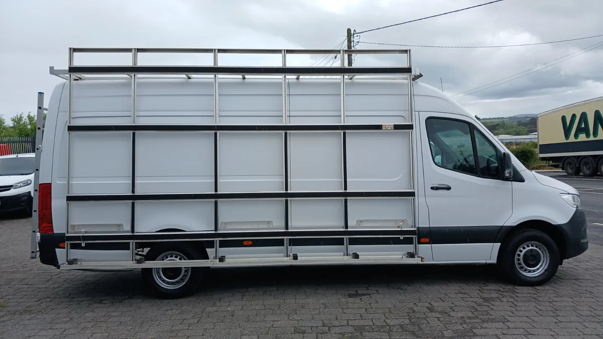 222 MERC SPRINTER RWD LWB GLASS CARRIER ROOFRACK - Image 2