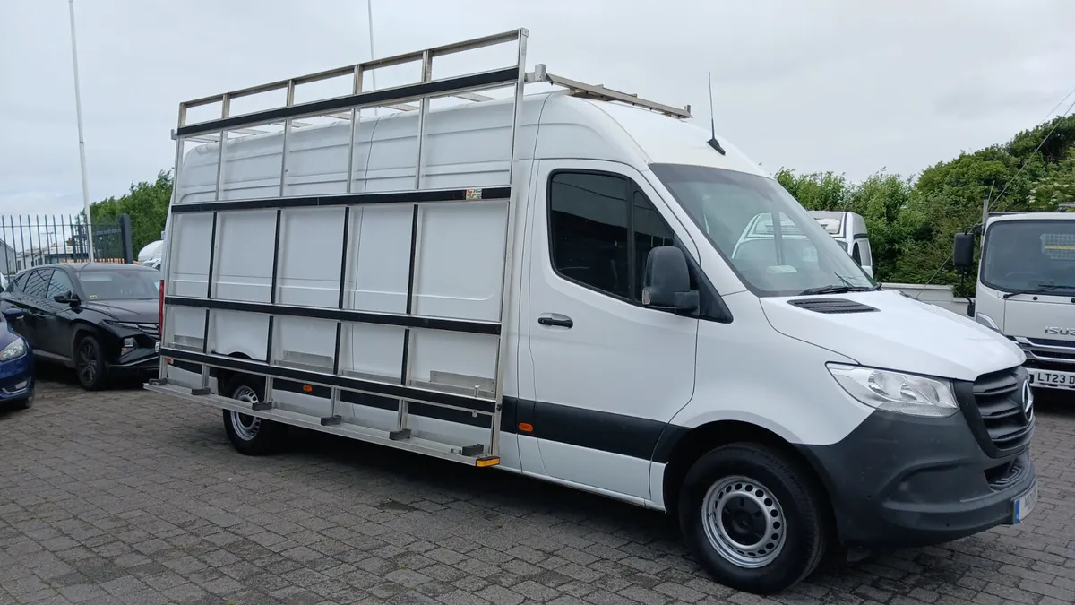 222 MERC SPRINTER RWD LWB GLASS CARRIER ROOFRACK - Image 1