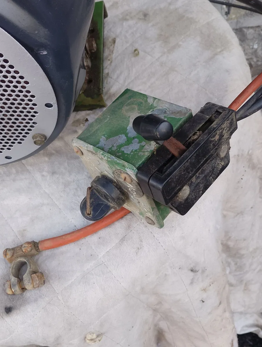 Kubota GS700 7.2hp engine electric start - Image 2
