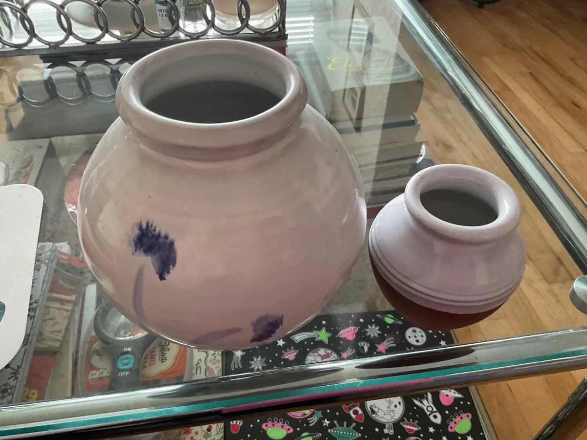 Pottery vase - Image 1