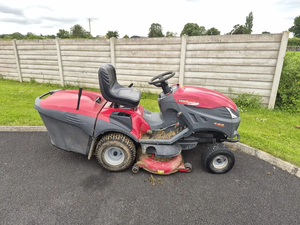Ride on Lawnmower - Image 1