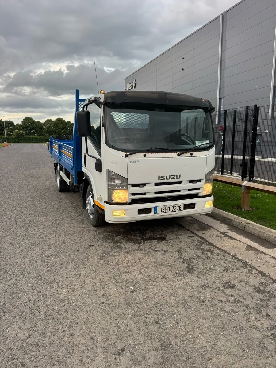 Isuzu tipper 7.5 - Image 1