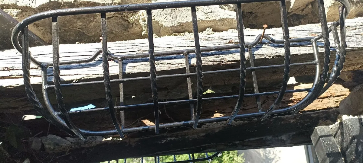 Metal Frame/Workshop Bench - Image 3