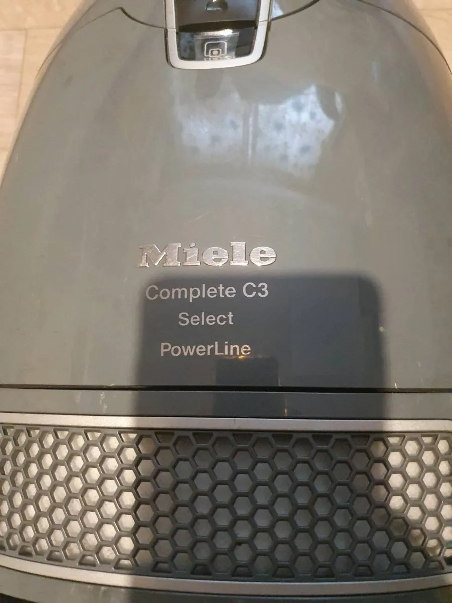Vacuum Miele C3 power line - Image 1