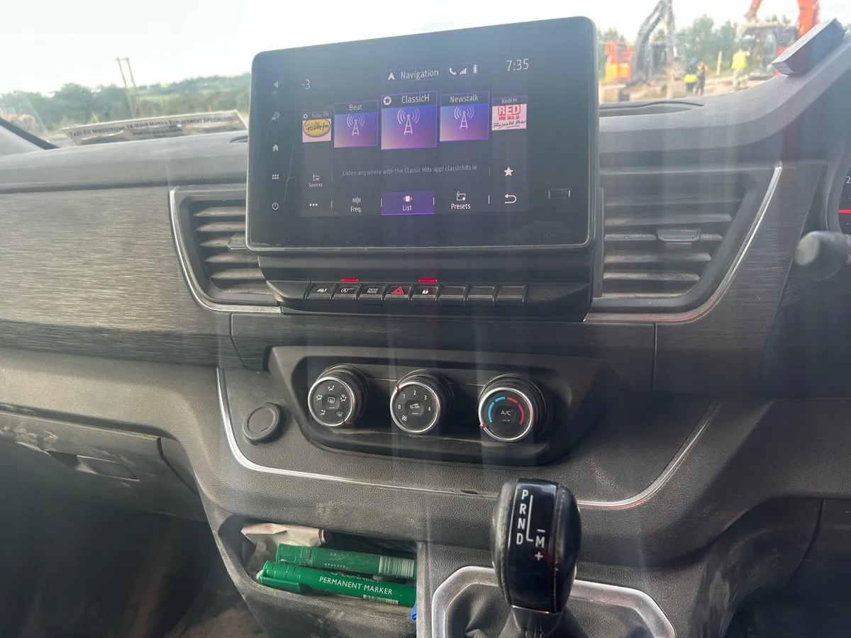 Renault Trafic 170BHP  AUTOMATIC - Image 2