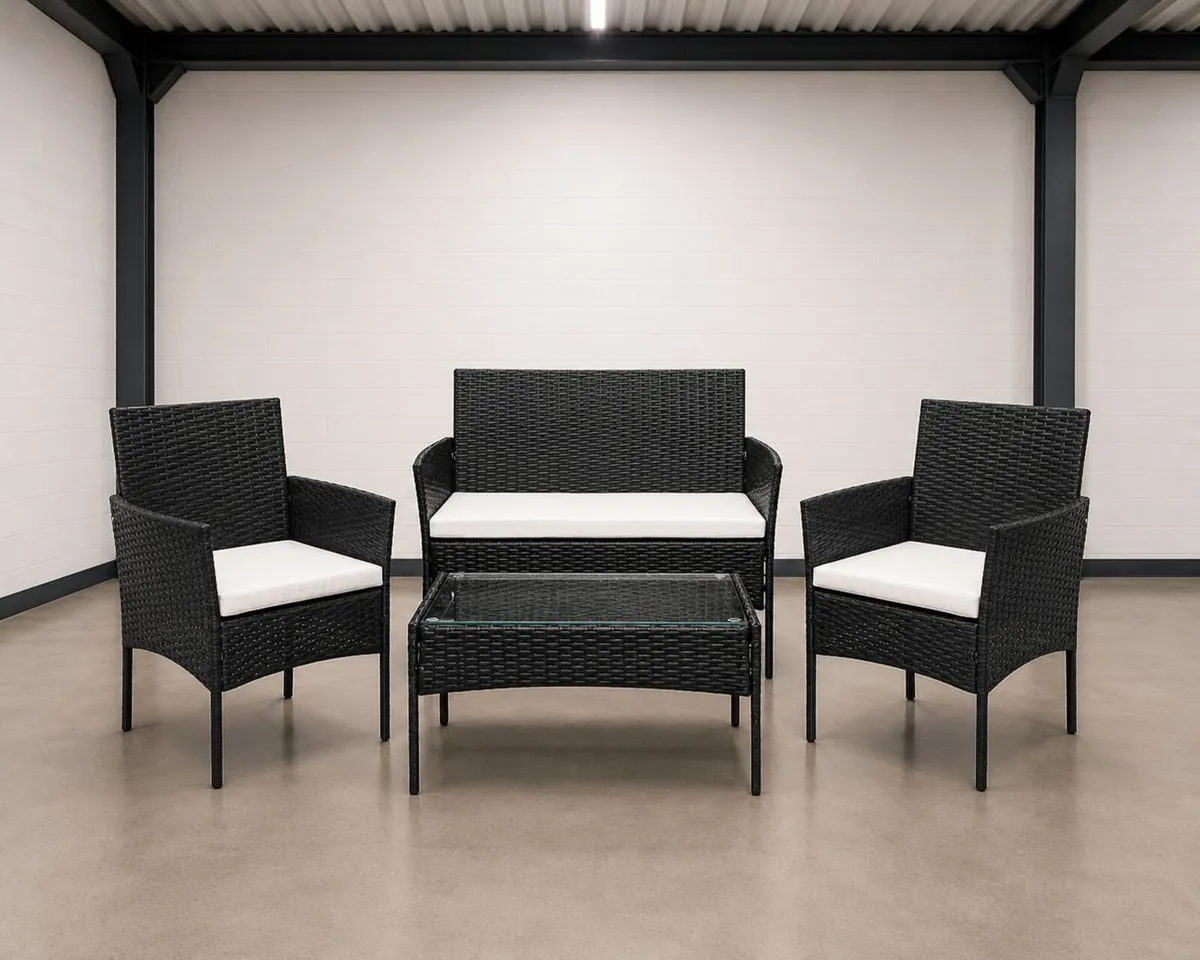 Black Wicker 4 piece garden furniture set - Image 1