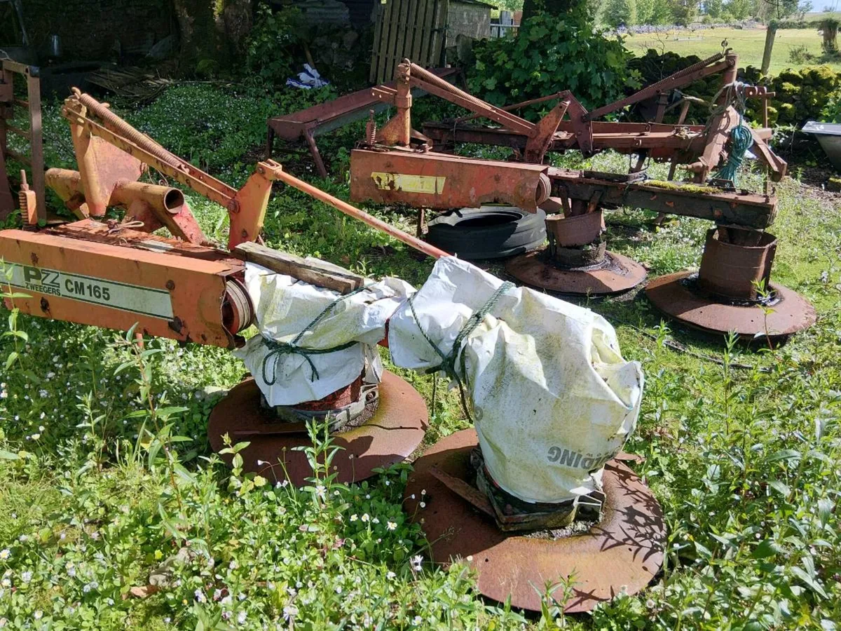 Pz rotary mowers for spares with topping brackets - Image 3