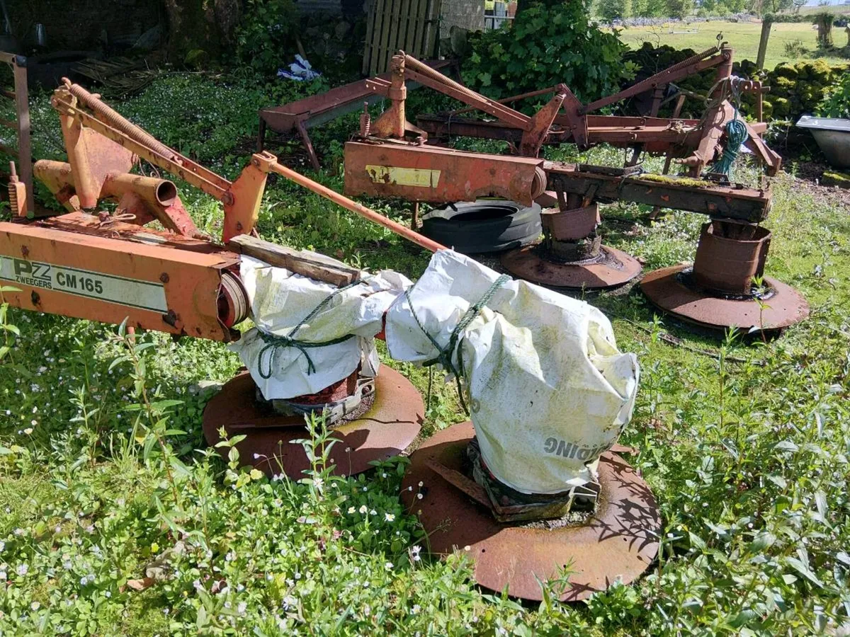 Pz rotary mowers for spares with topping brackets - Image 4