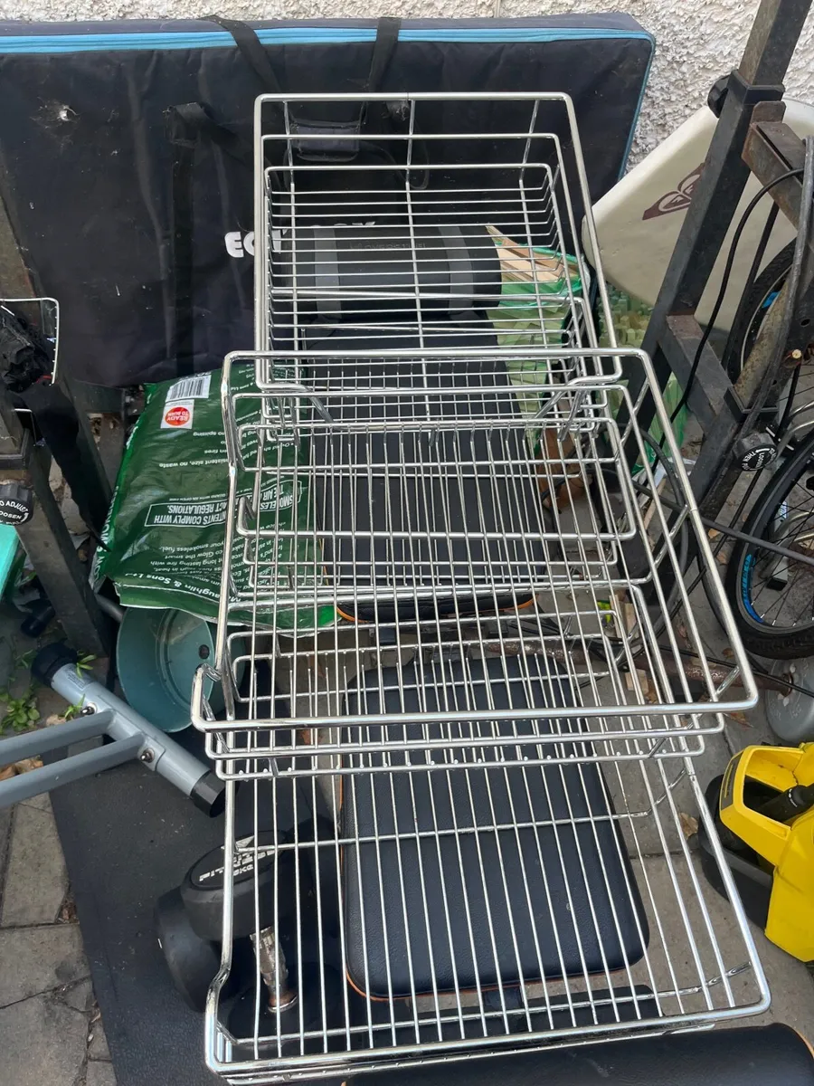 Wire Rack shelving x 5 - Image 3