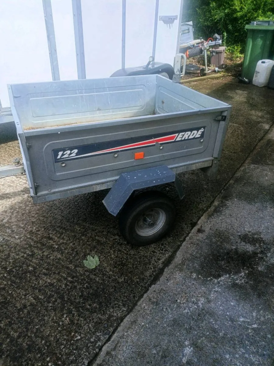 Car trailer