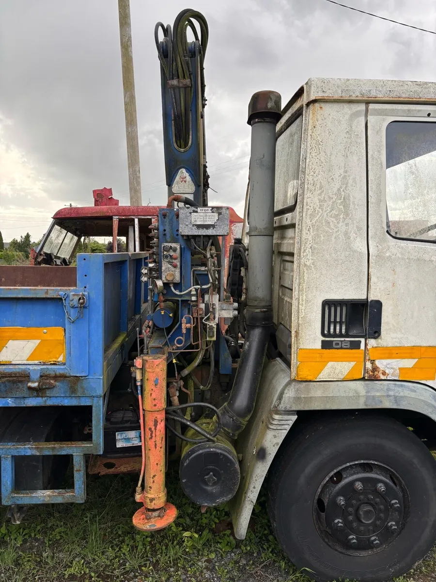 Leyland Daf 45/130 Turbo with Crane and tipper - Image 2