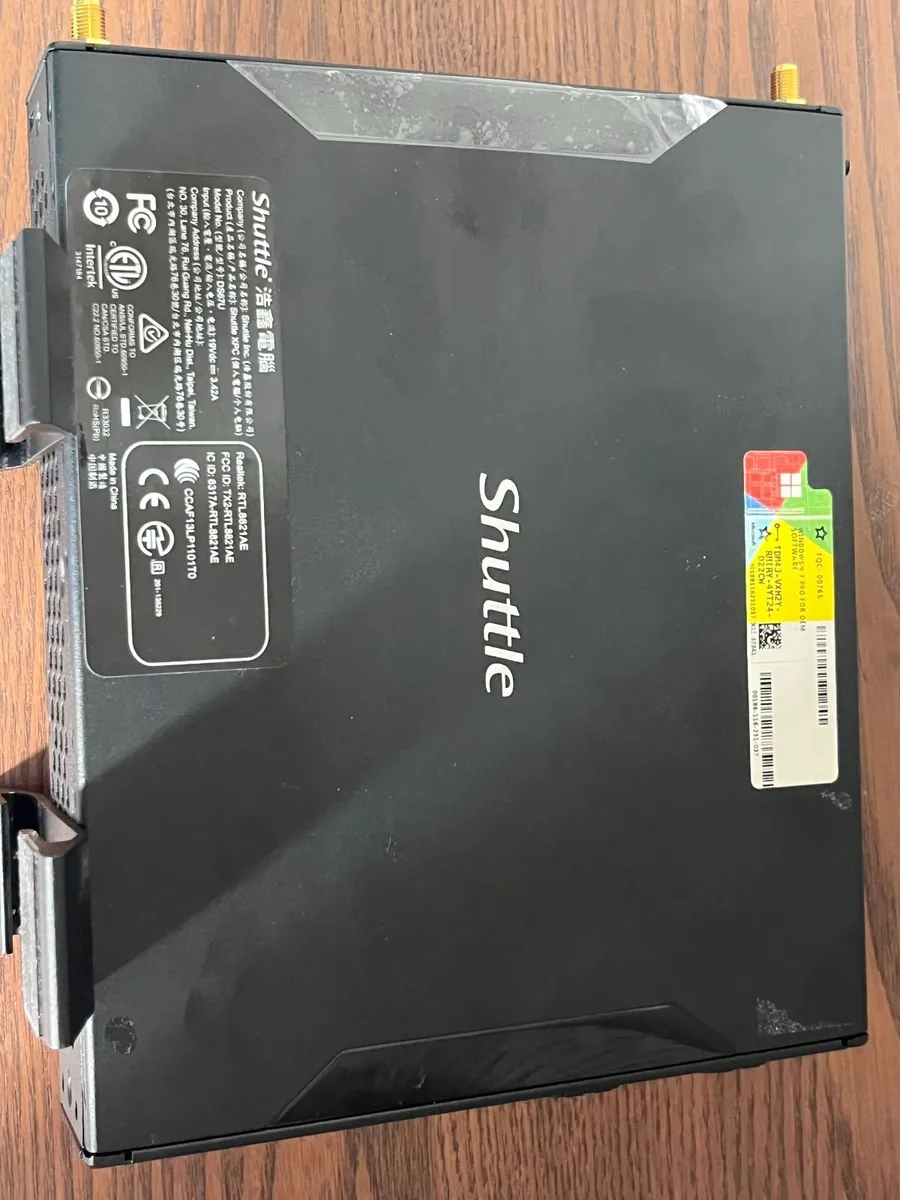 Shuttle XPC DS67U - Image 1