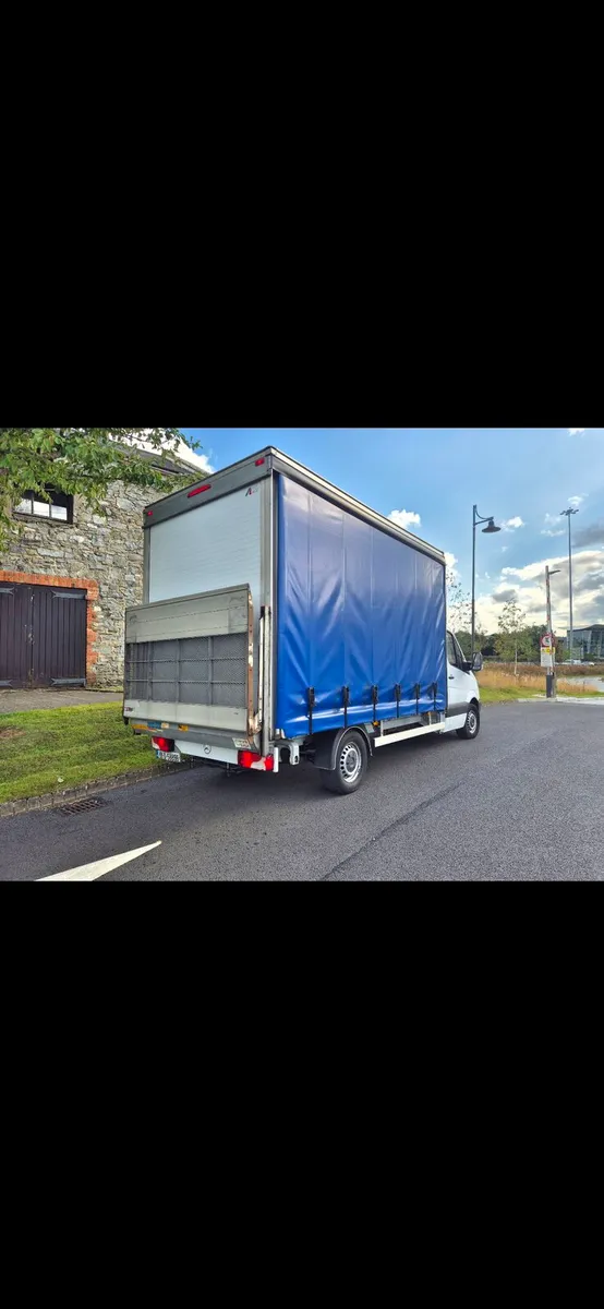 Mercedes Curtainsider - Image 3