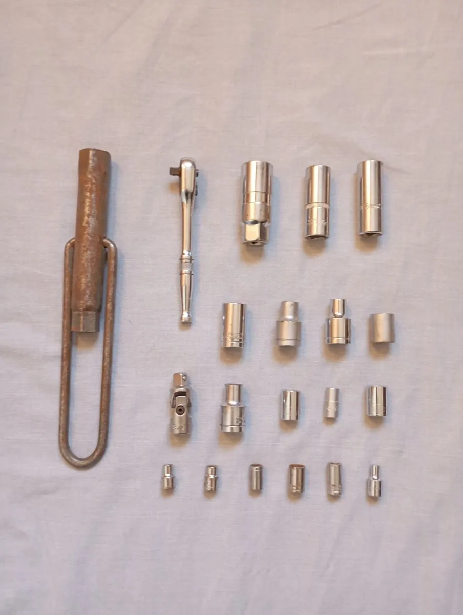 Sockets - Image 1