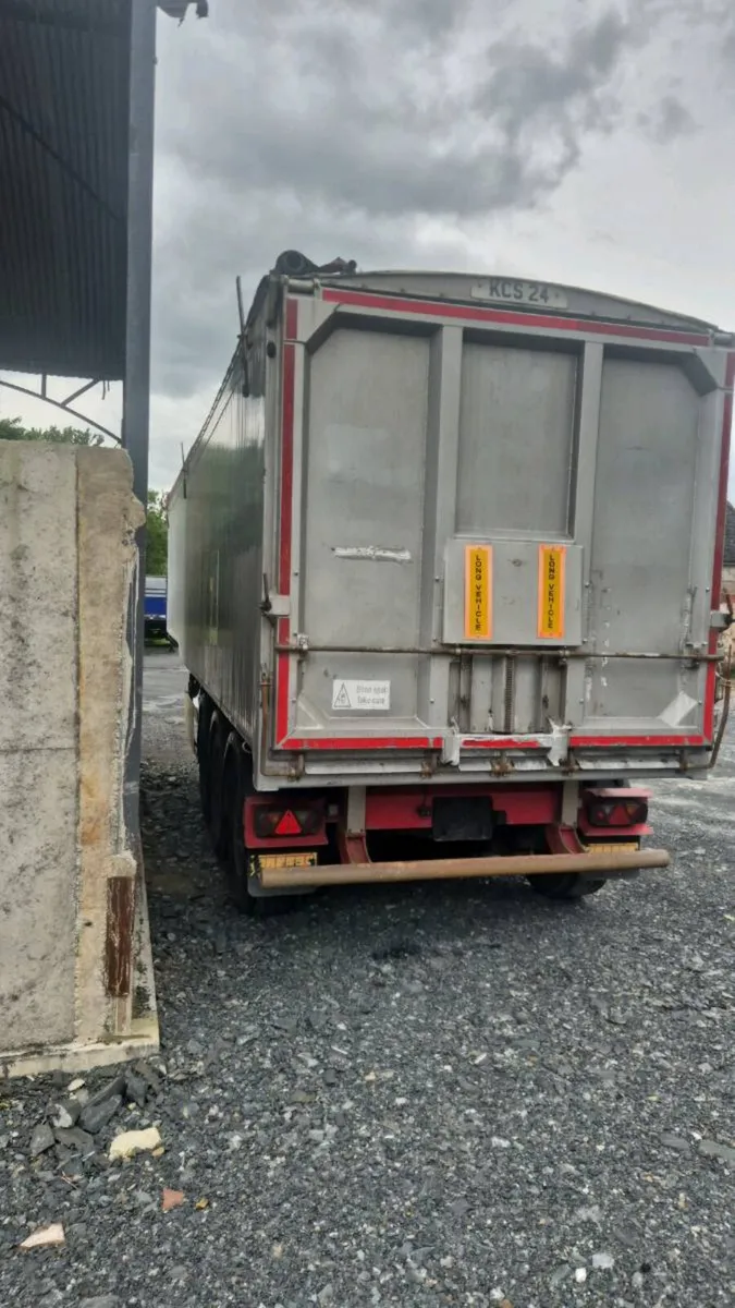 Wilcox Tipping Trailer - Image 3