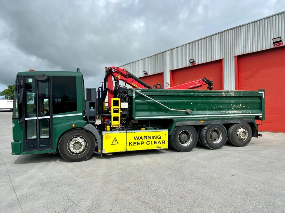 Mercedes Econic 3235 Triden Tipper - Image 3