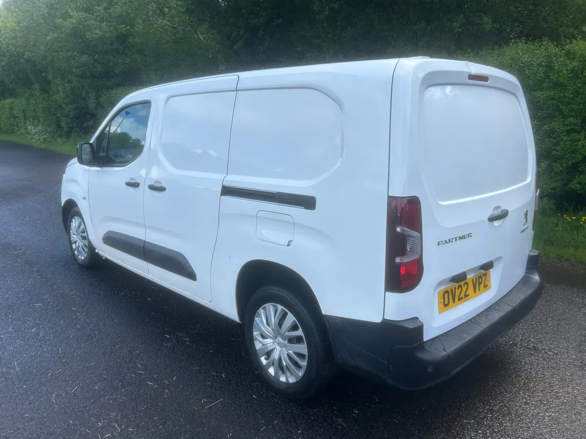 2022 Peugeot Partner Hdi professional, LWB, 84k - Image 2