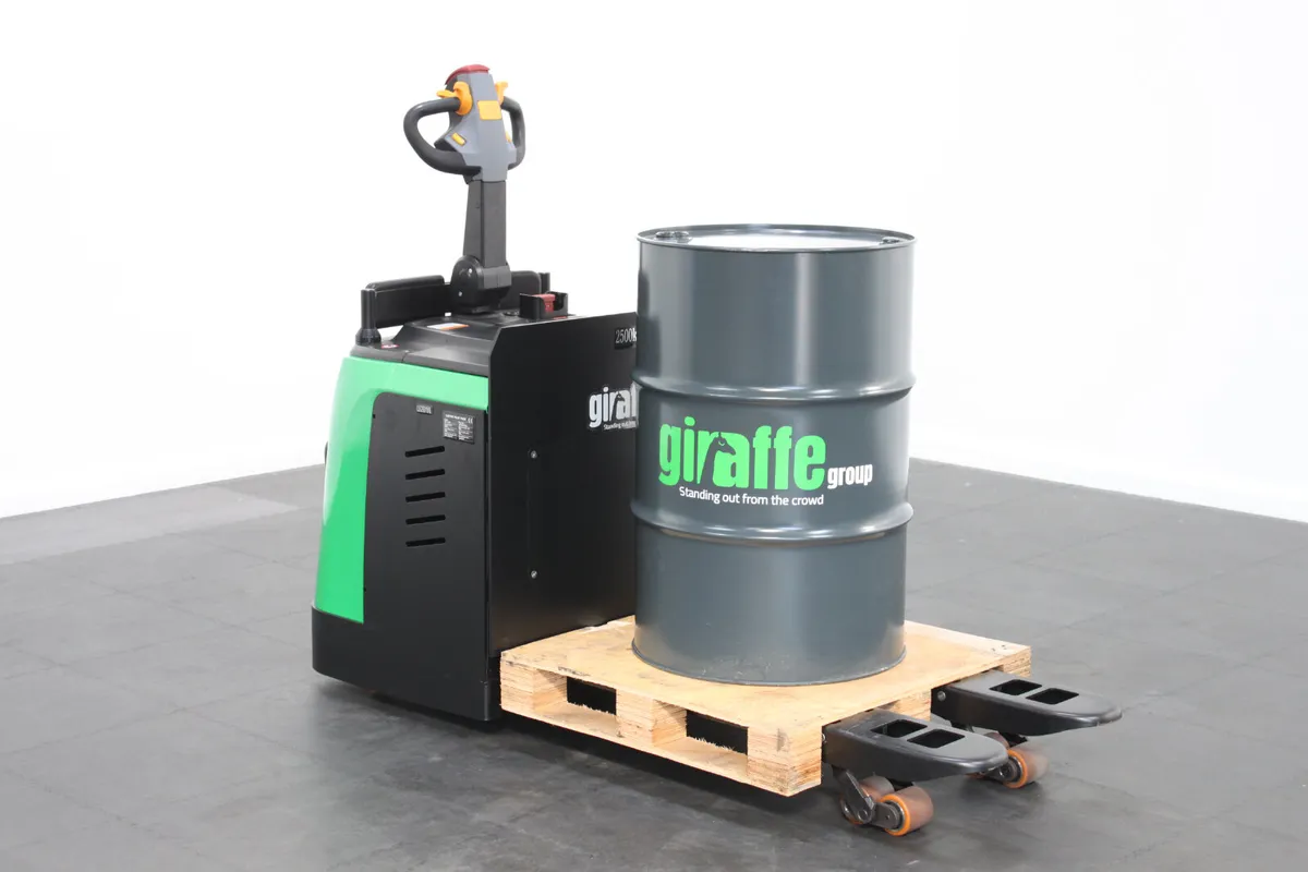giraffe GET25P Stand-on Pallet truck– 2,500kg - Image 3