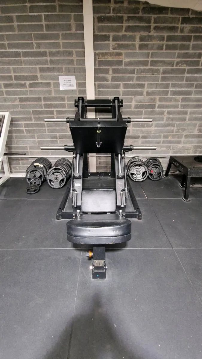 Commercial grade leg press - Image 3