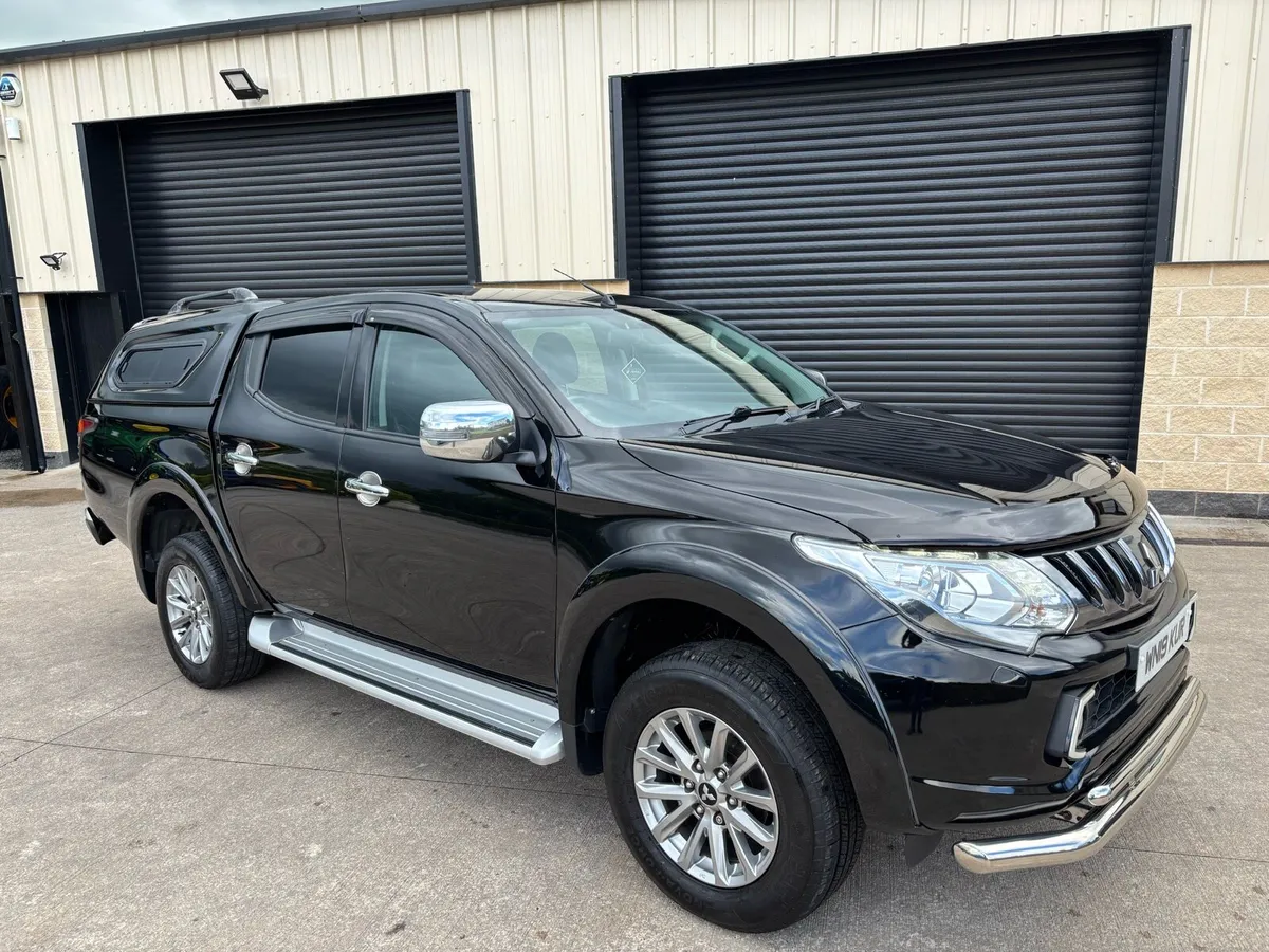 2019 MITSUBISHI L200 2.5 DID BARBARIAN - Image 4