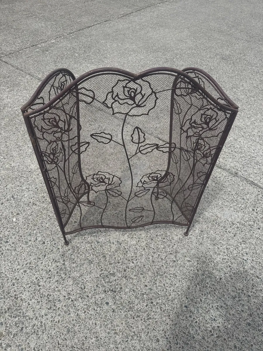 Fire surround