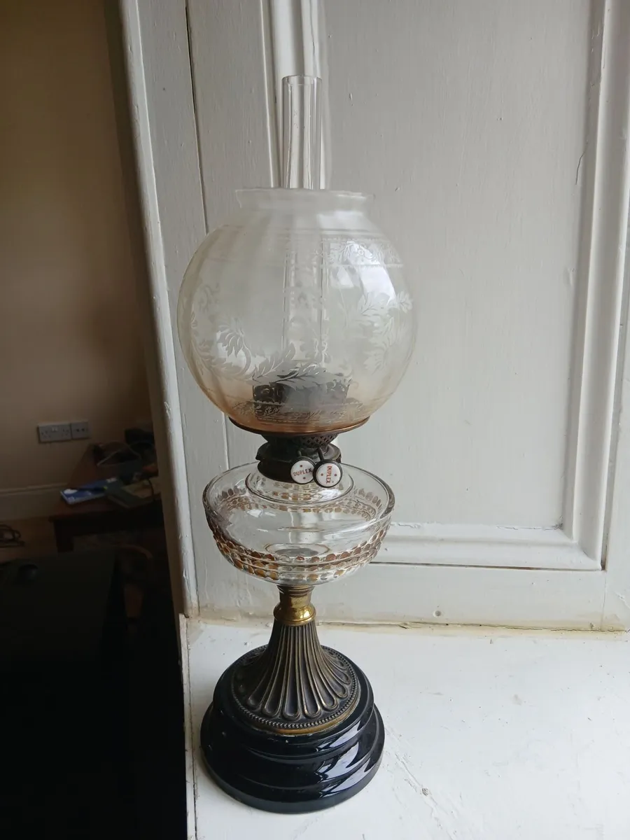 Victorian antique oil lamp