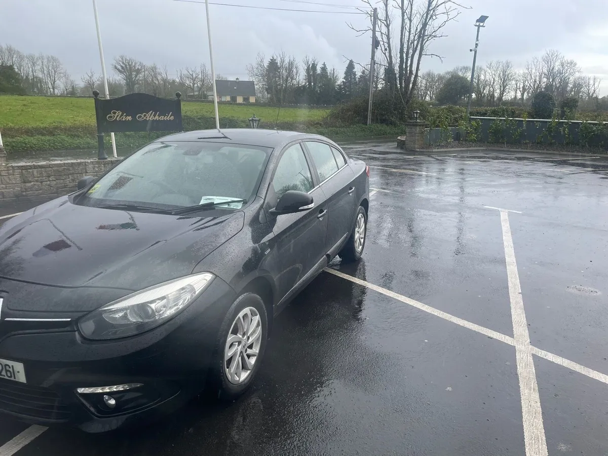 2015 Renault fluence - Image 2