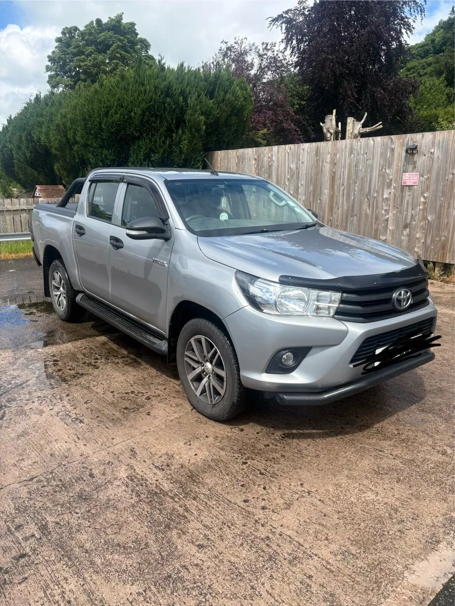 Toyota Hilux Active D4D - Image 1