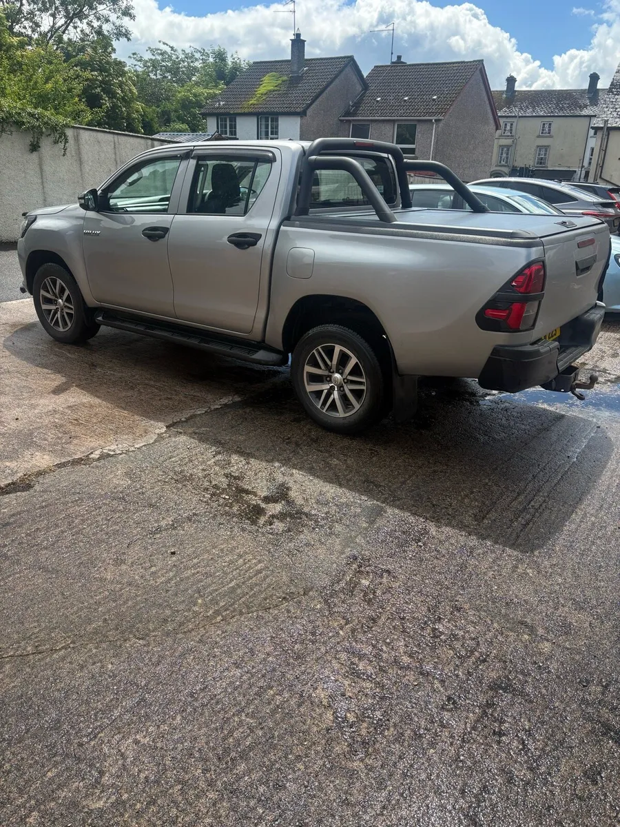 Toyota Hilux Active D4D - Image 4
