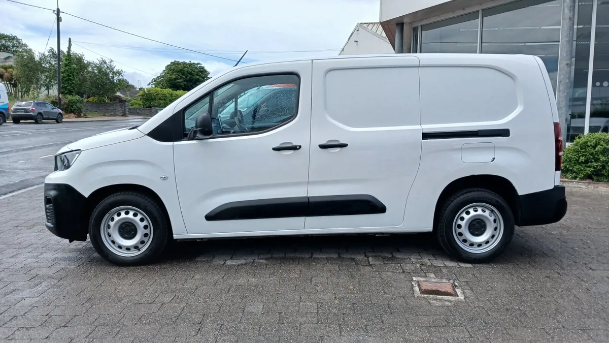 222 PEUGEOT PARTNER LWB 100BHP TWIN SIDE DOORS A/C - Image 2