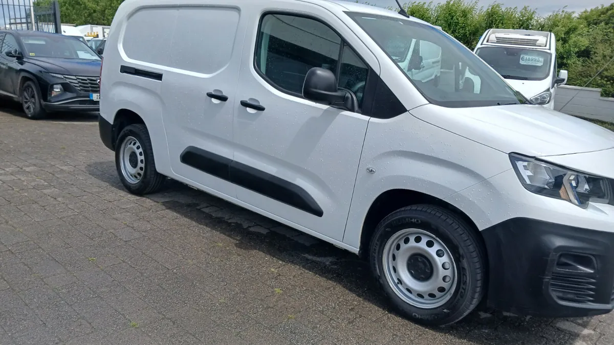 222 PEUGEOT PARTNER LWB 100BHP TWIN SIDE DOORS A/C - Image 3
