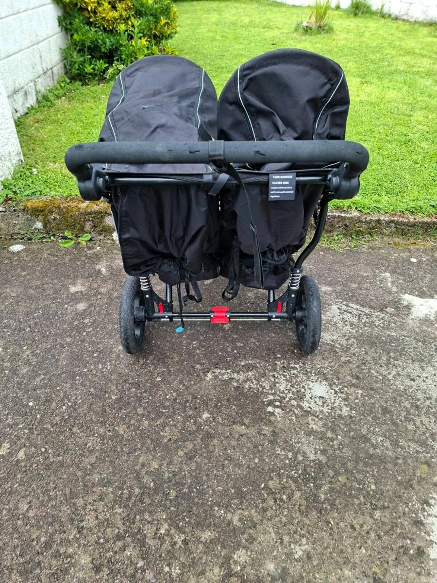 Out and about double buggy - Image 3