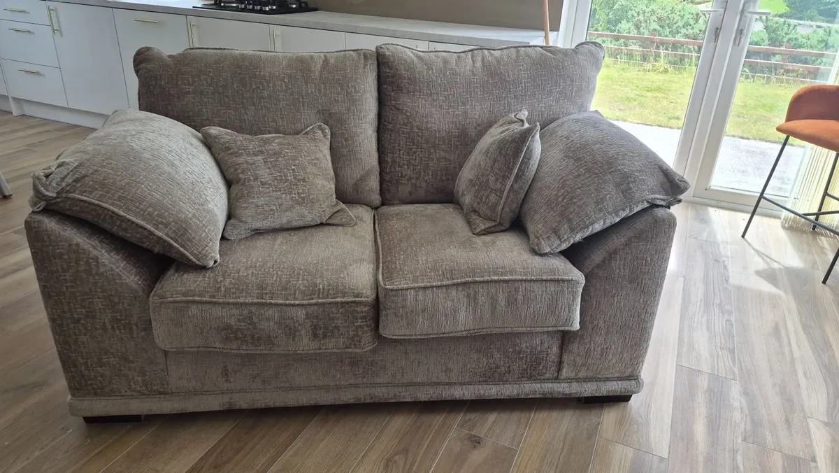Sofa - Image 3
