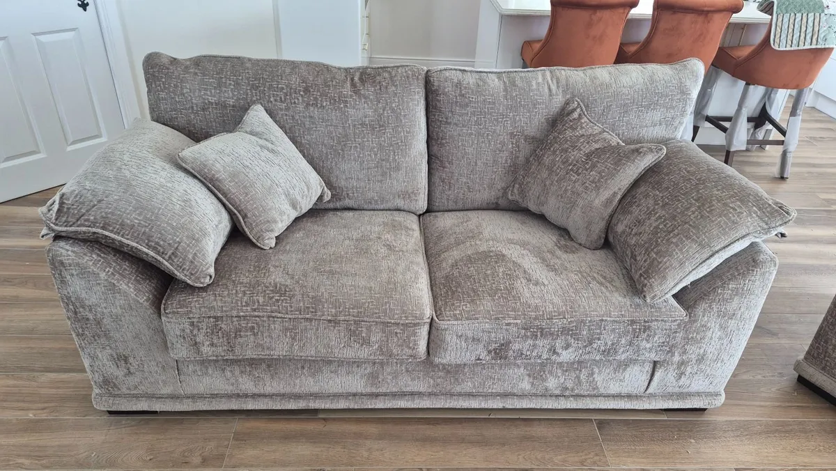 Sofa - Image 4