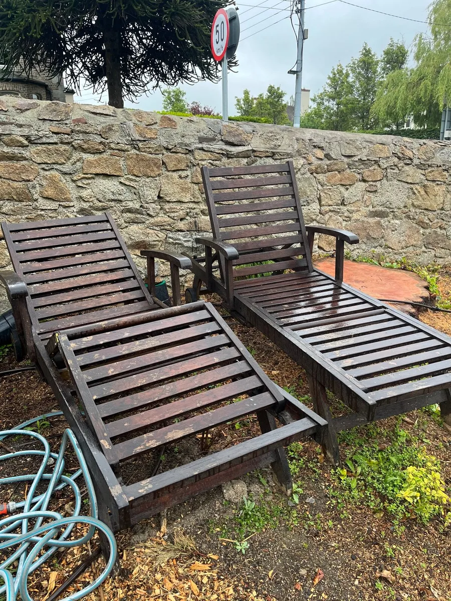 Two solid wood sun loungers - Image 2