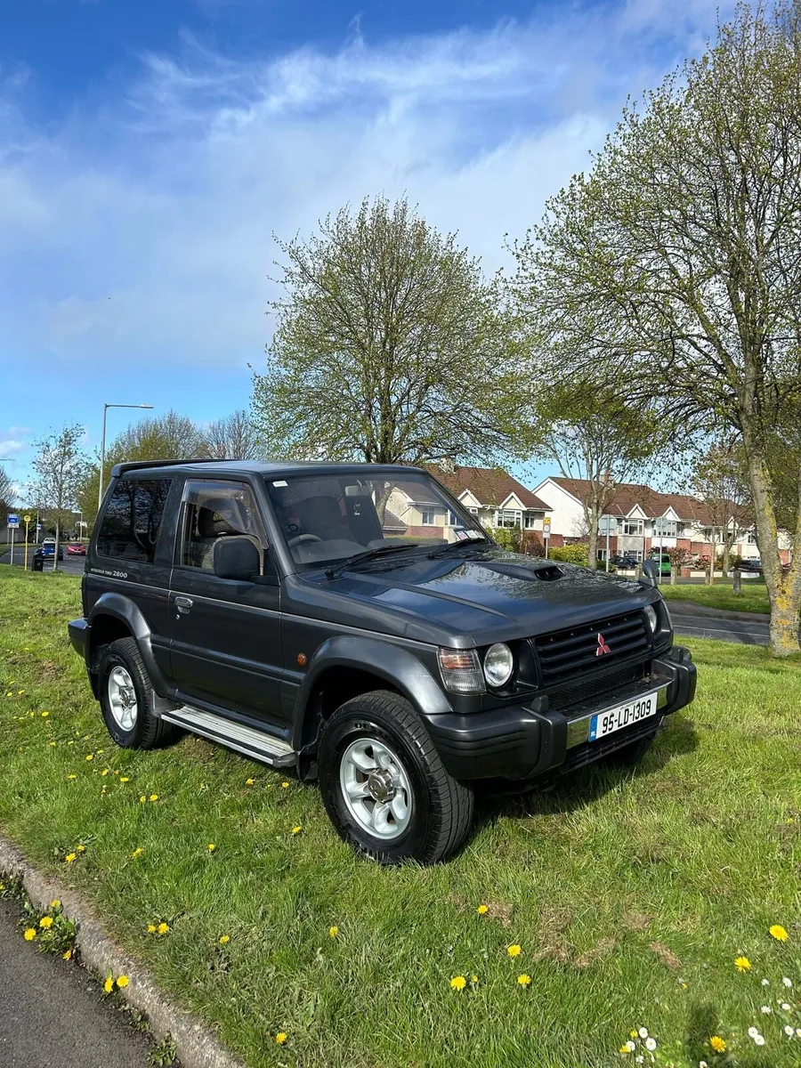 Mitsubishi Pajero mk2 - Image 2