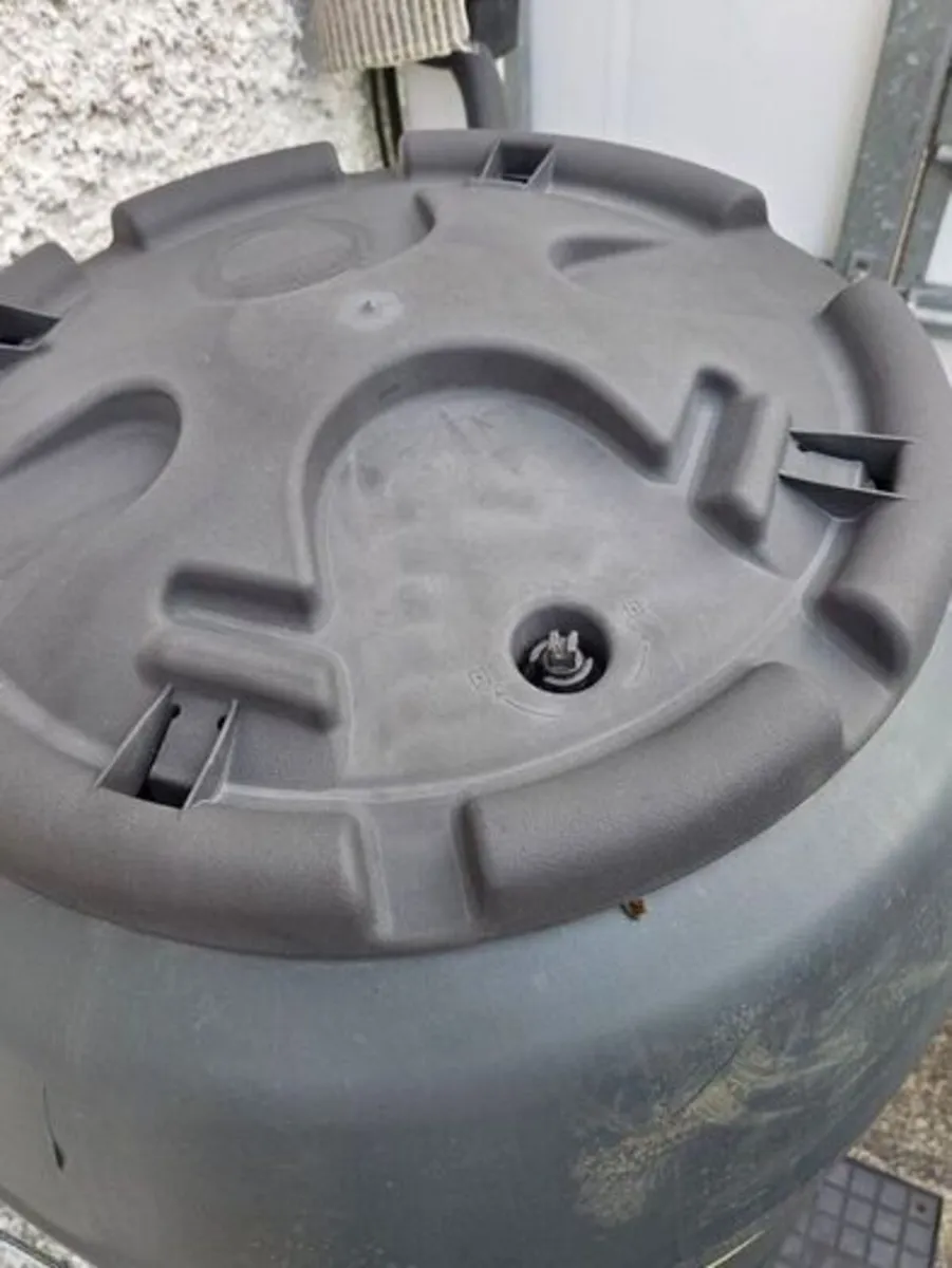 2 x 210 litre water butt with strong steel stand - Image 2