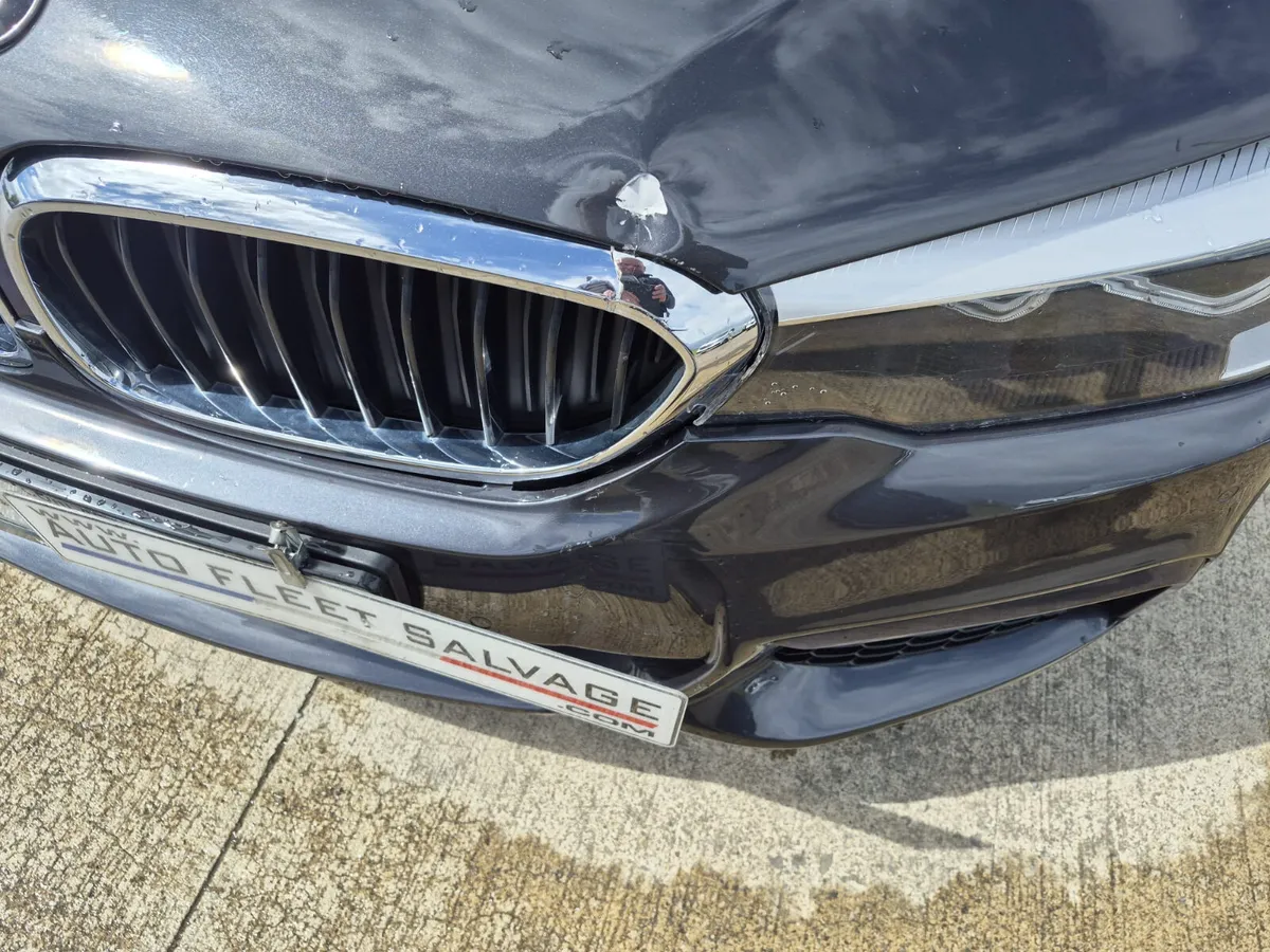 191 BMW 530E M-SPORT PLUG-IN HYBRID - Image 4