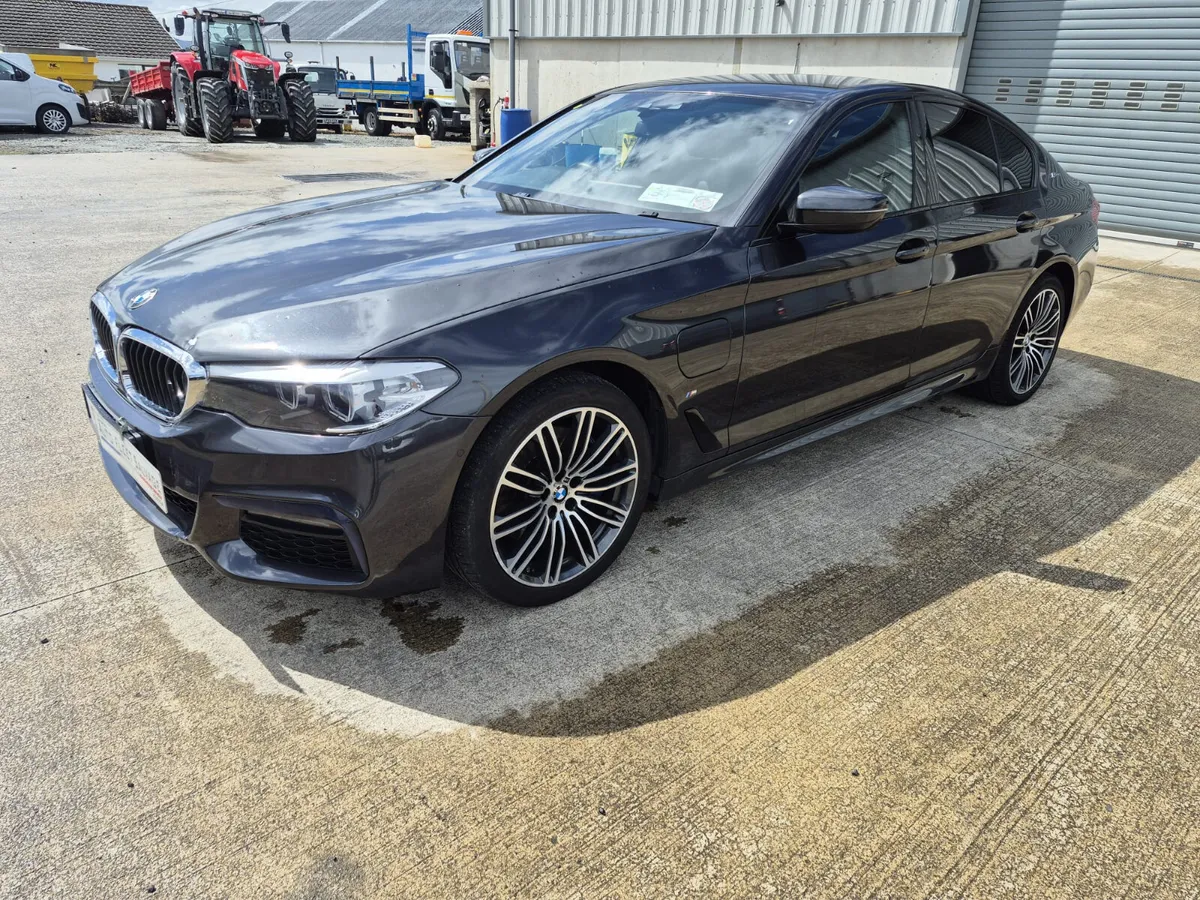 191 BMW 530E M-SPORT PLUG-IN HYBRID - Image 3