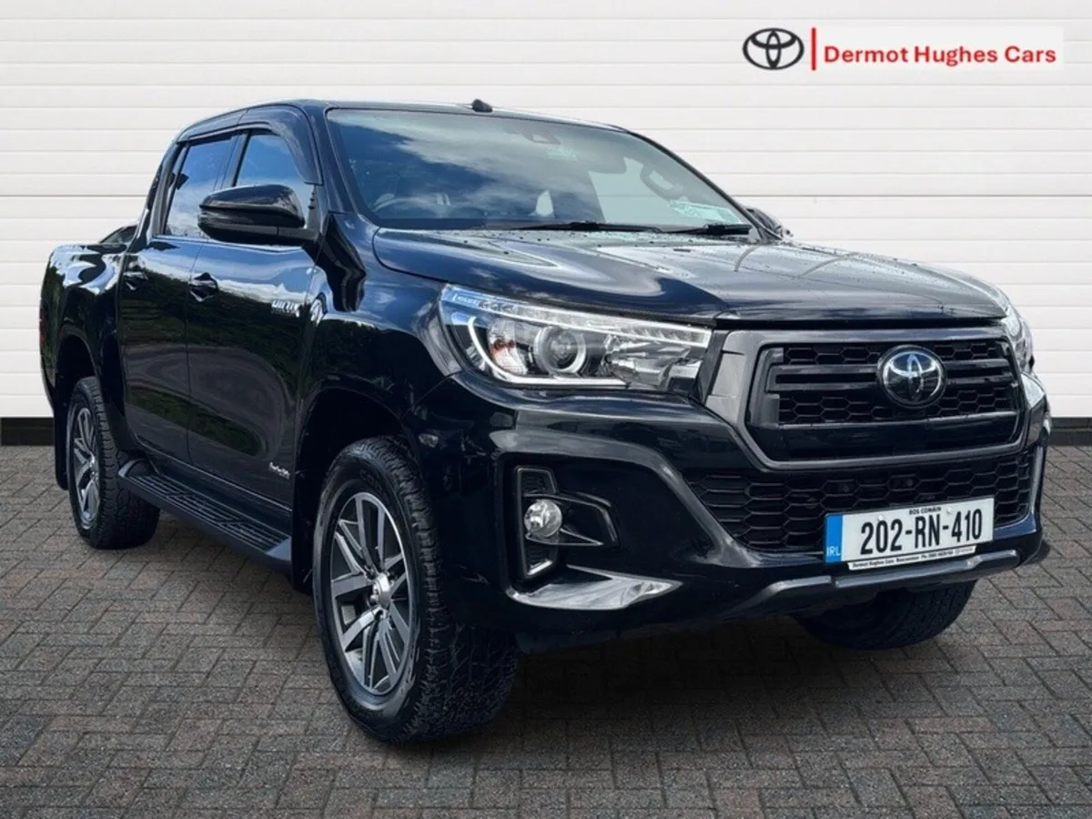 Toyota Hilux DCAB INVINCIBLE AT 4DR A AUTO - Image 1