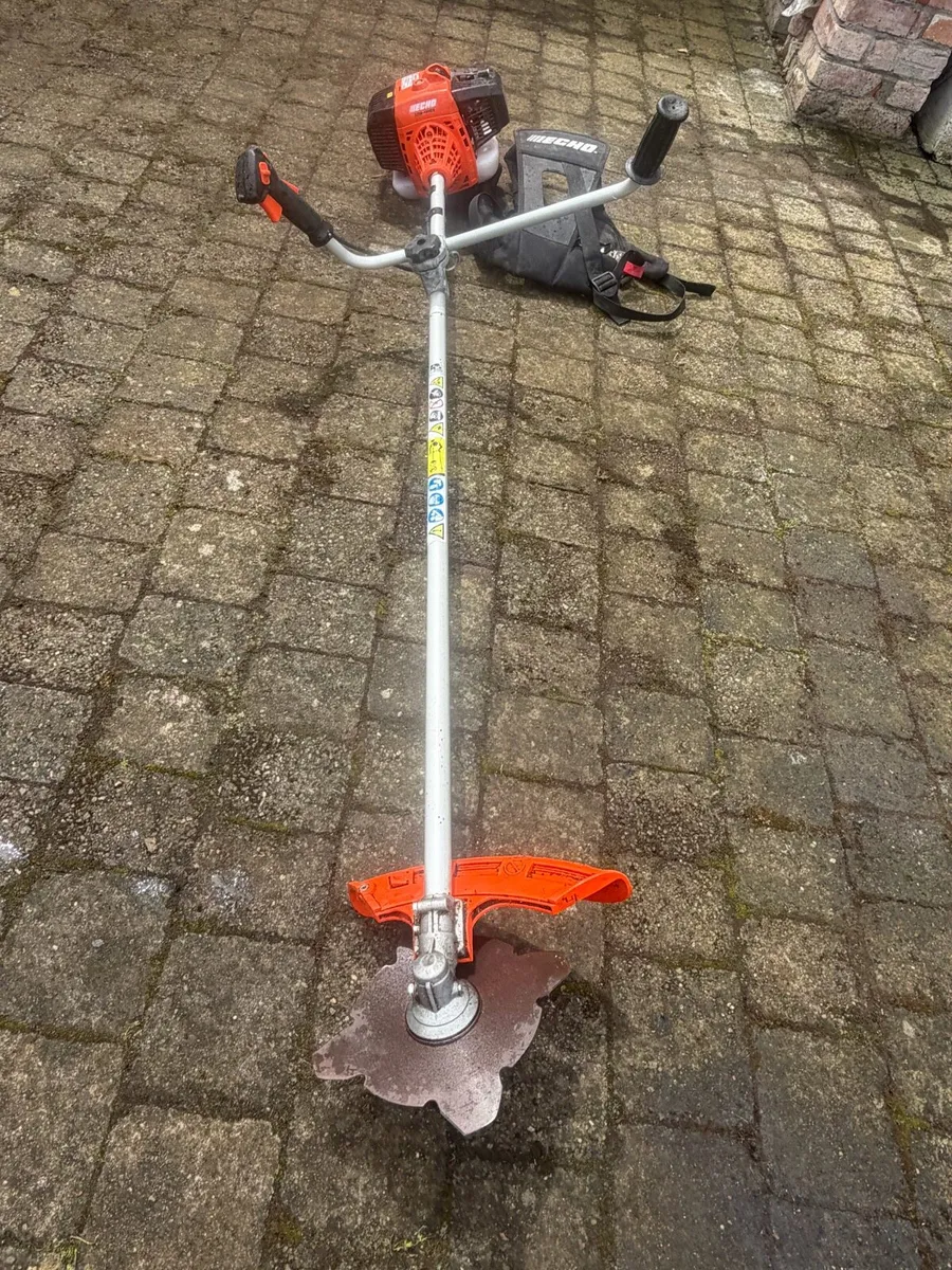 Echo Power strimmer / Brush cutter - Image 1