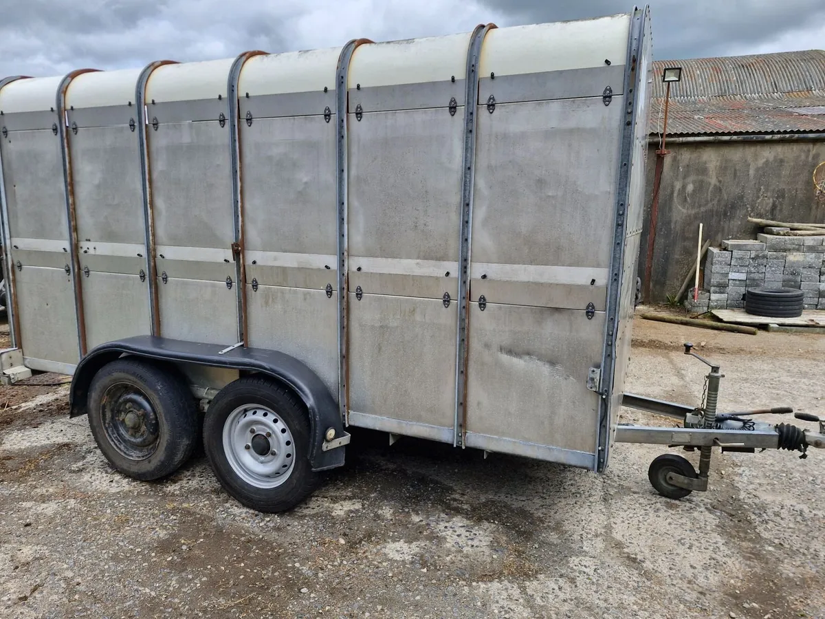 Livestock trailer cattle trailer - Image 1
