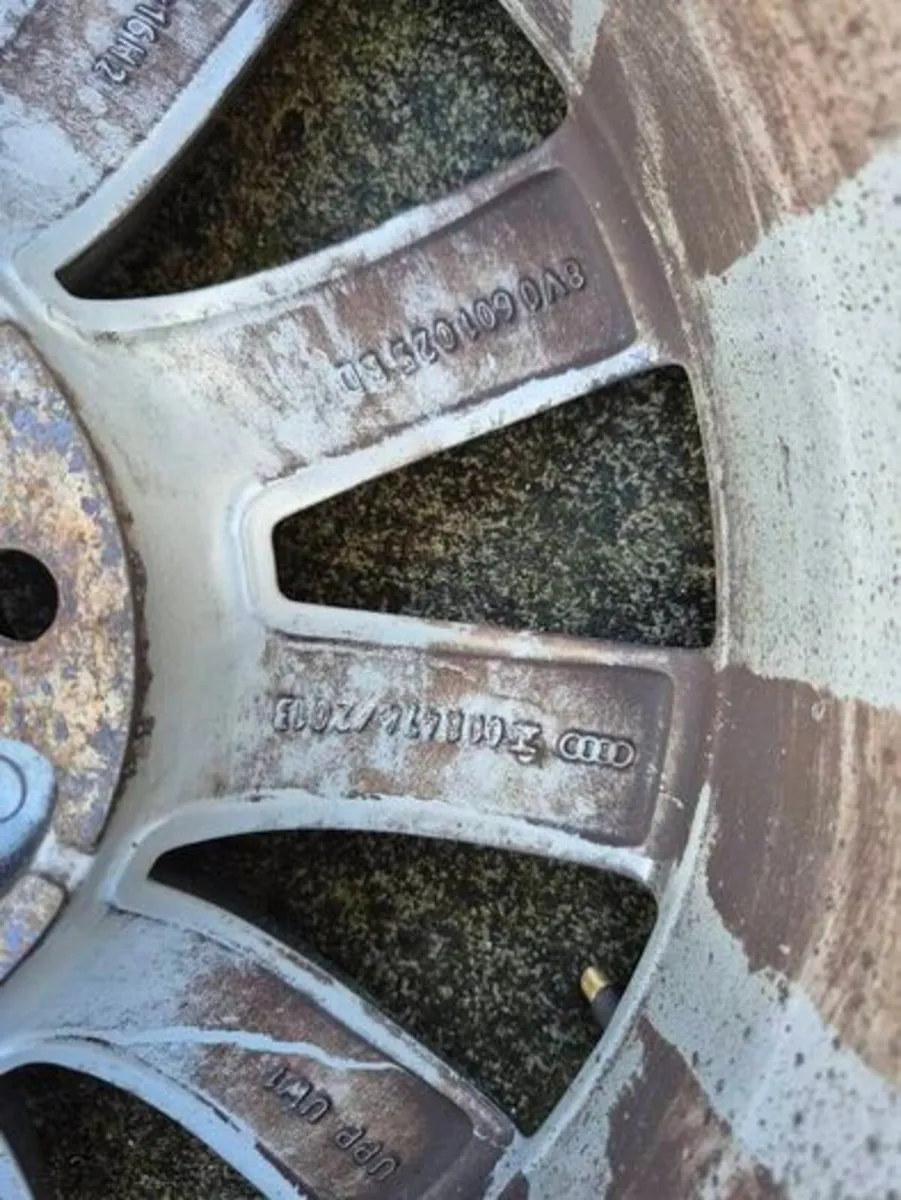 oem vw 16 inch alloys 5x112 3 alloys - Image 4