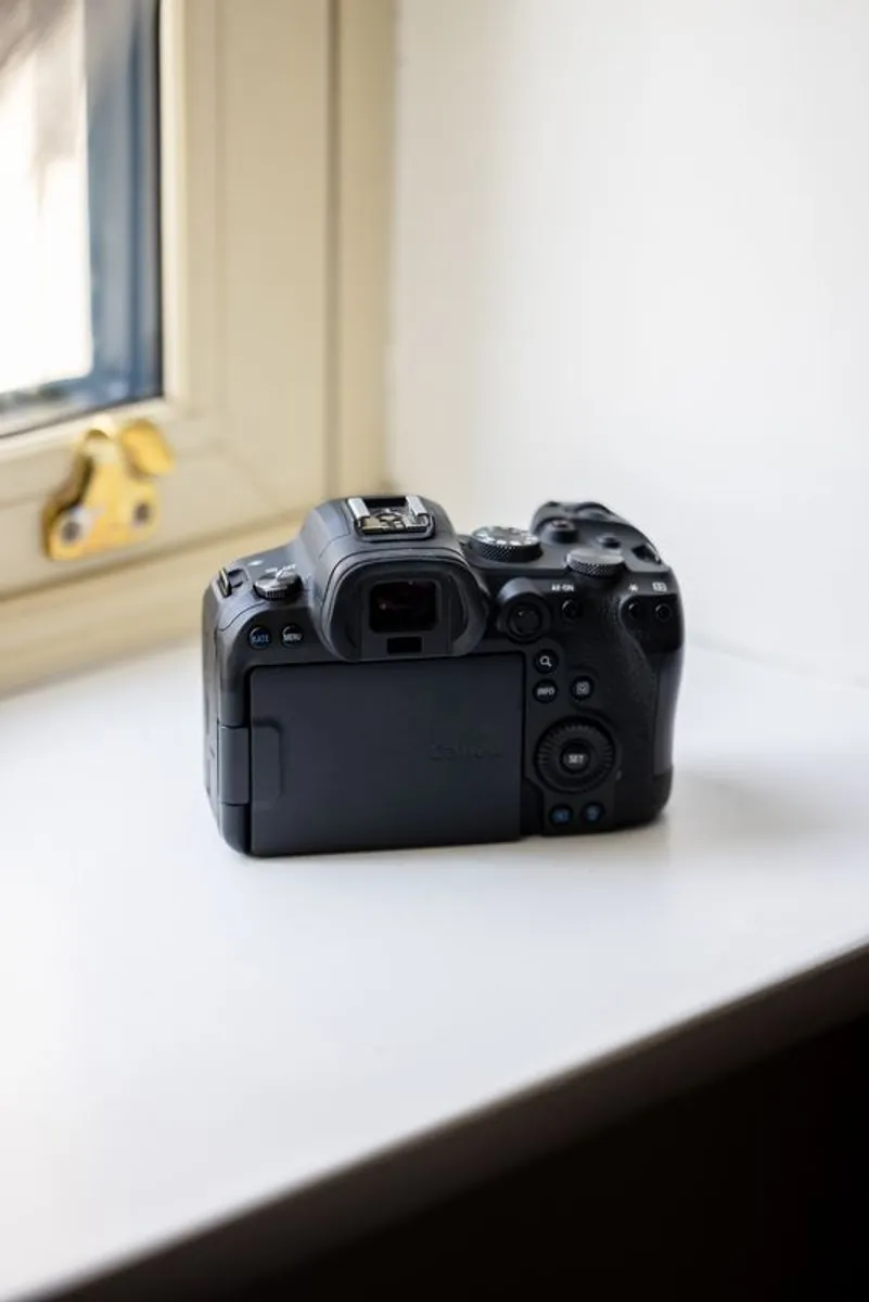 Canon Eos R6 - Image 3