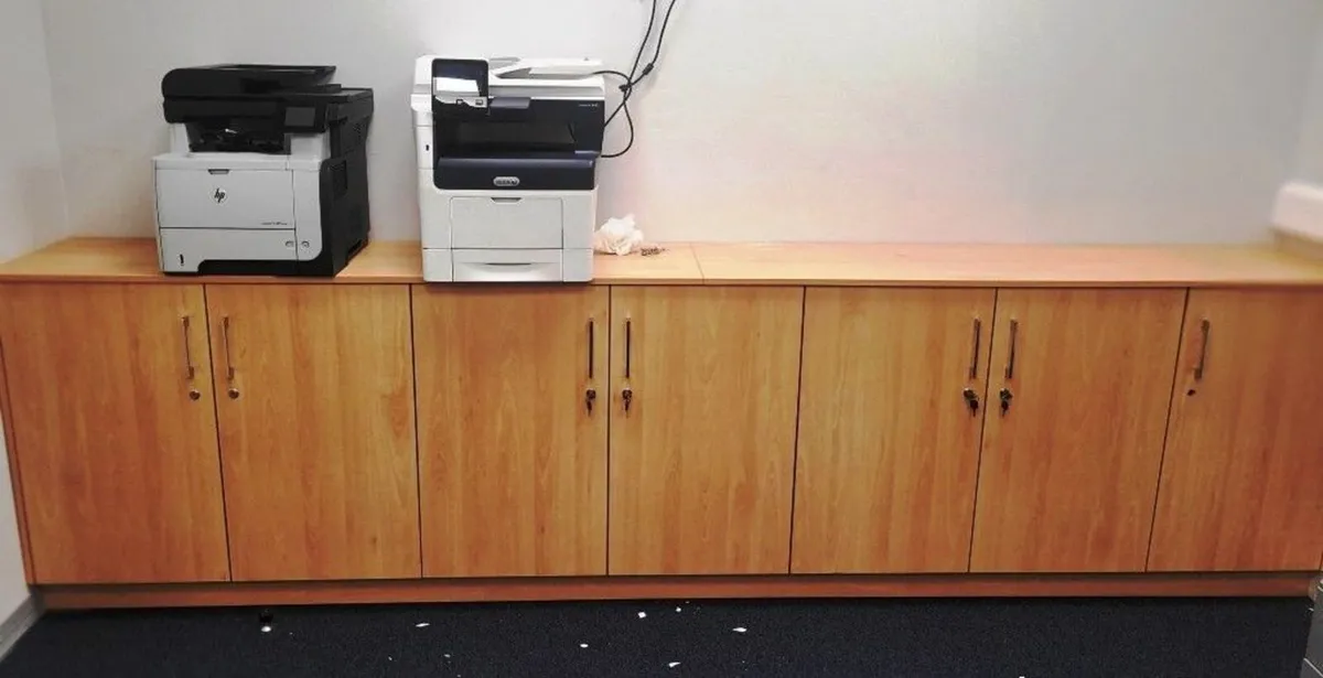 office furniture - Image 4